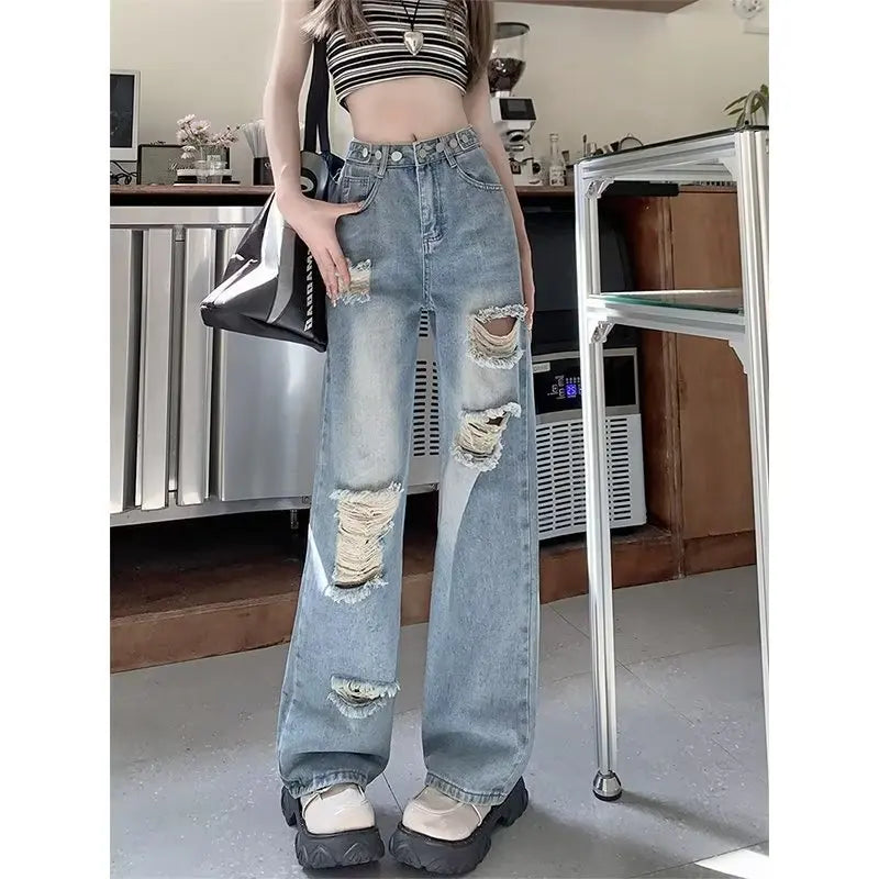 Loose Ripped Fit Jeans