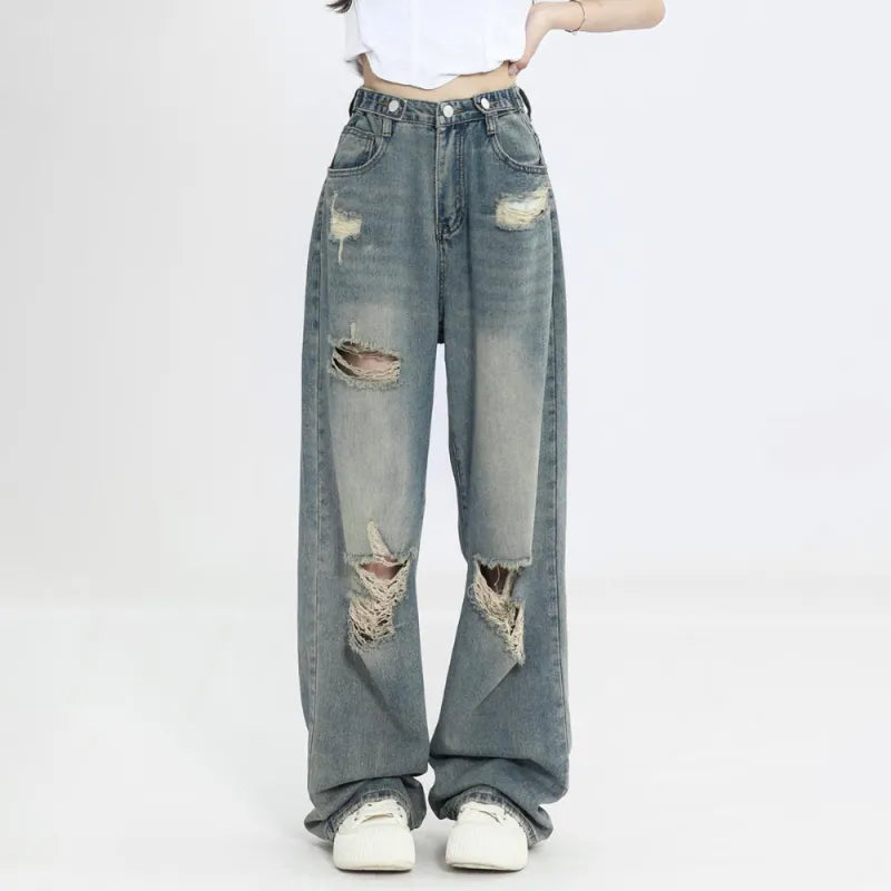 Fashionable Ripped Baggy Jeans